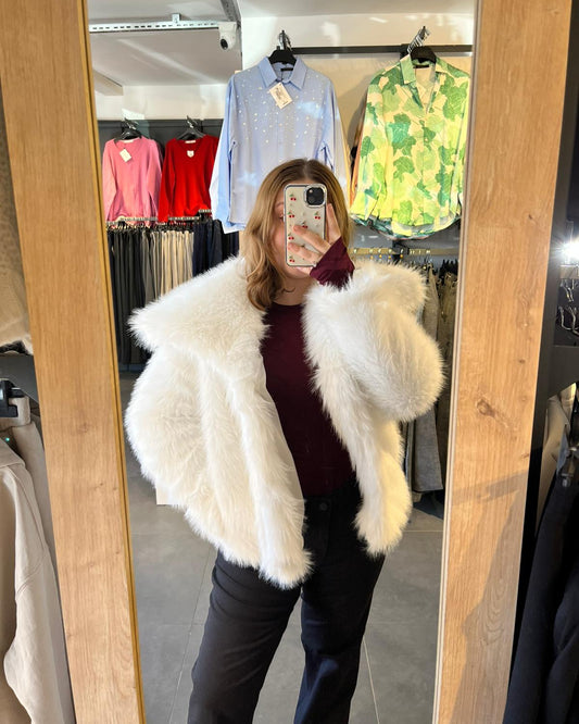 Beyaz Midi Boy Kadın Kürk