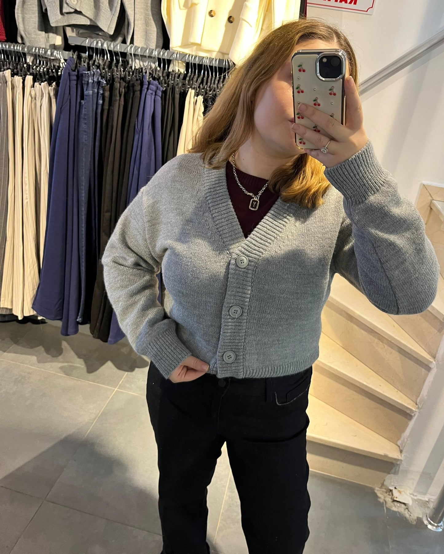 Gri Düğme Detaylı Crop Hırka