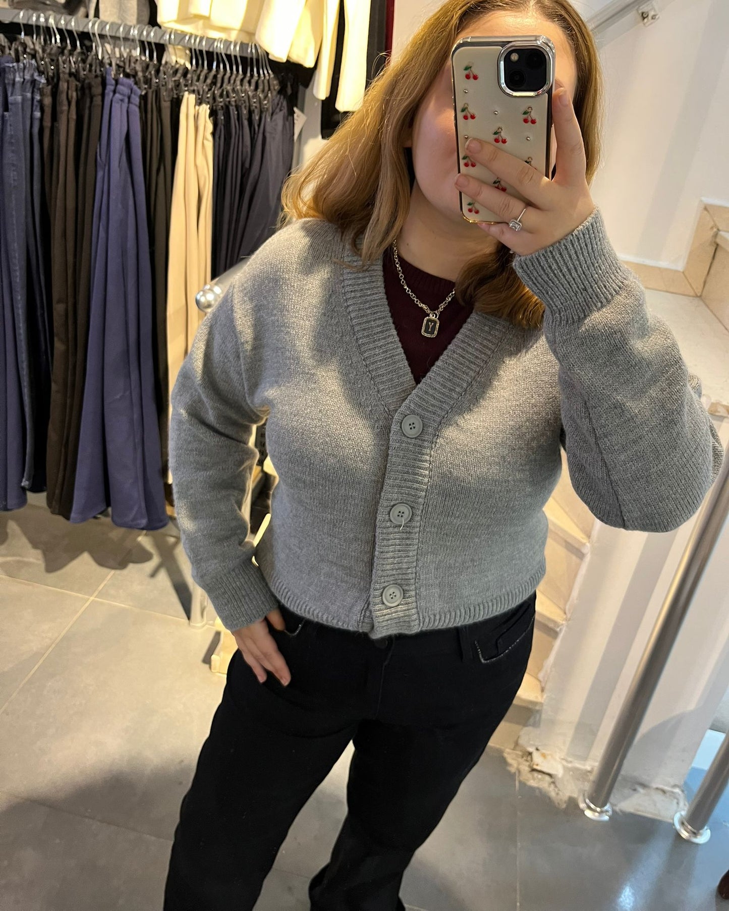 Gri Düğme Detaylı Crop Hırka